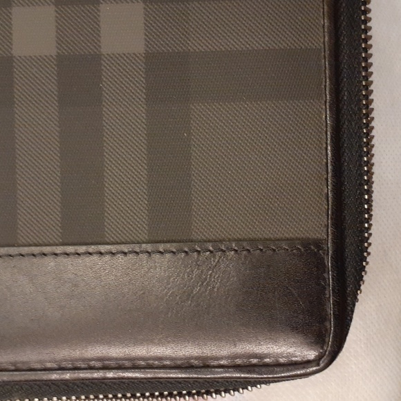 BURBERRY IPAD CASE COVER CHECK NOVA FIRST GENERATION CARRYING CASE - Picture 11 of 14